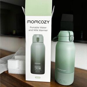 Momcozy Portable Water and Milk Warmer for Travel - Green